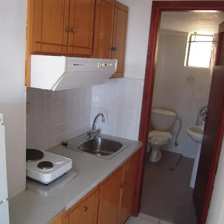 Angela Appartement Kato Daratso