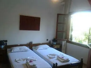 Angela Appartement Kato Daratso